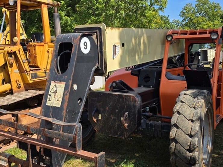 2013-jlg-g9-43a-image-29