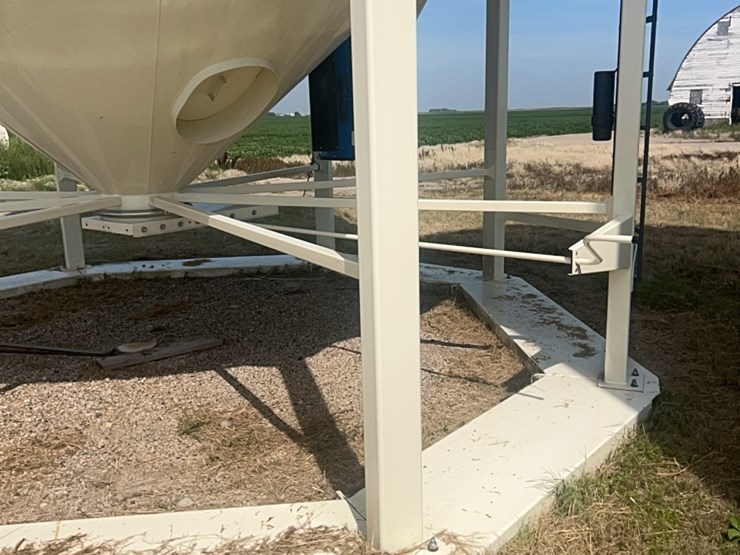 concept-7500-bushel-hopper-bin,-fully-equipped-with-agi-grainguard-10-hp-bin-fan-with-three-phase-electric-motor-image-23