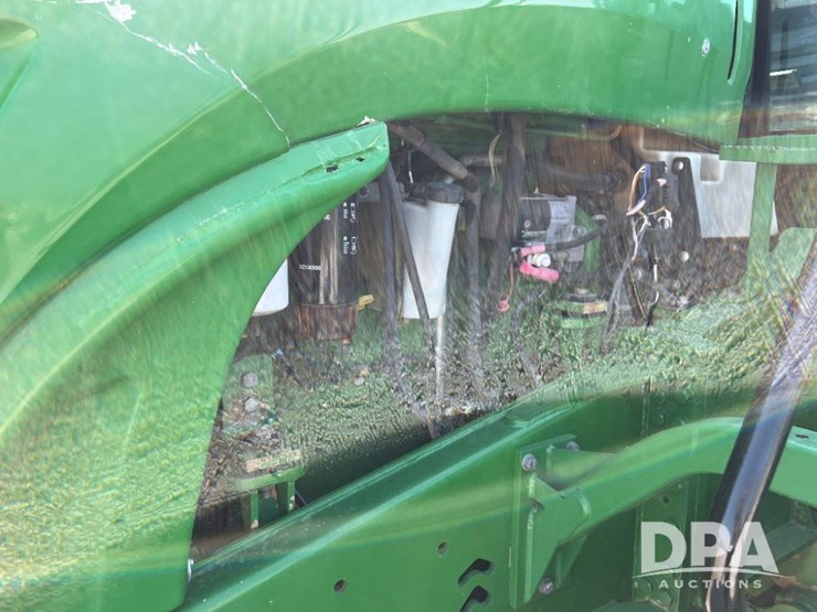 2010-john-deere-9530t-image-52