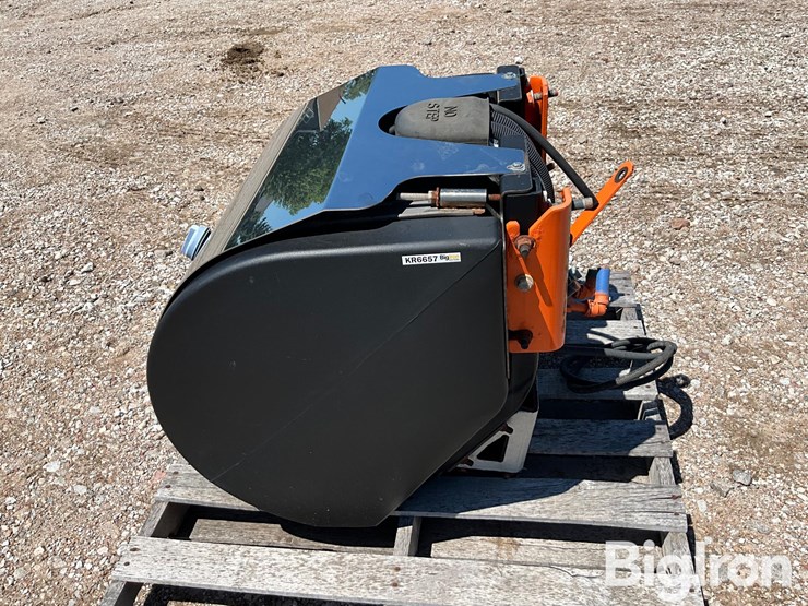 peterbilt-truck-tractor-def-tank-&-components-image-8