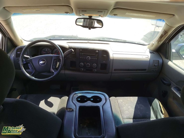 2013-chevrolet-silverado-1500-image-10