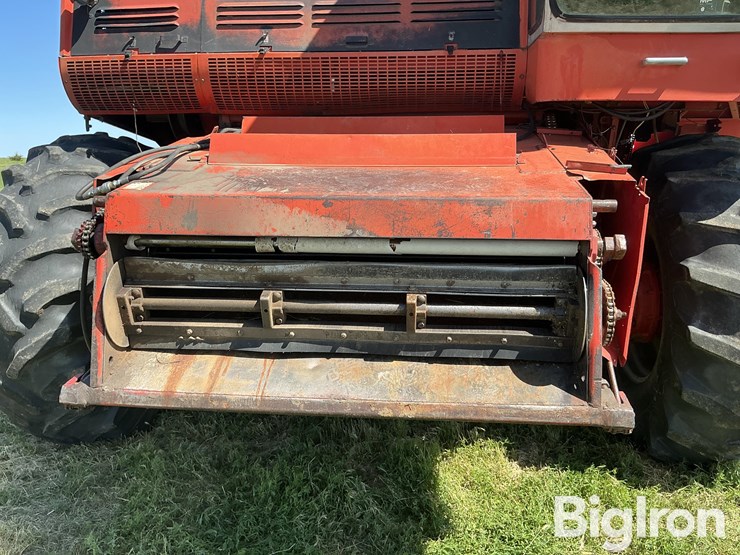 1983-massey-ferguson-860-image-9