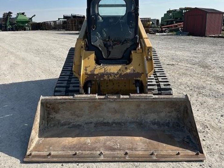 2015-caterpillar-299d-image-8