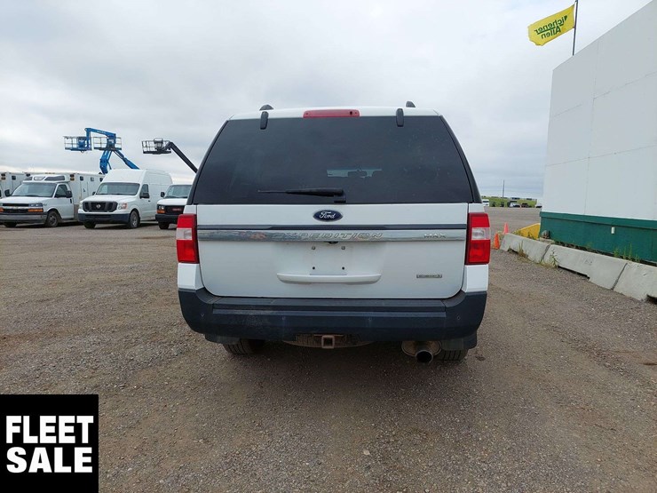 2017-ford-expedition-image-16