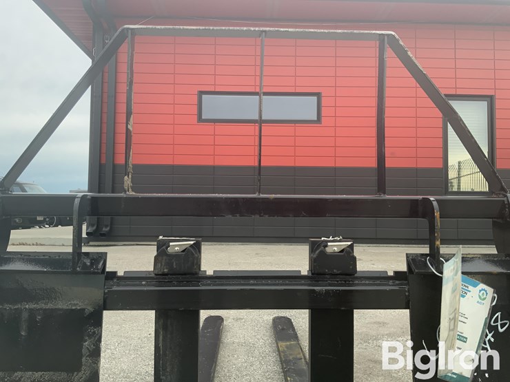agt-saii00-48"-skid-steer-pallet-forks-&-mast-assembly-image-12