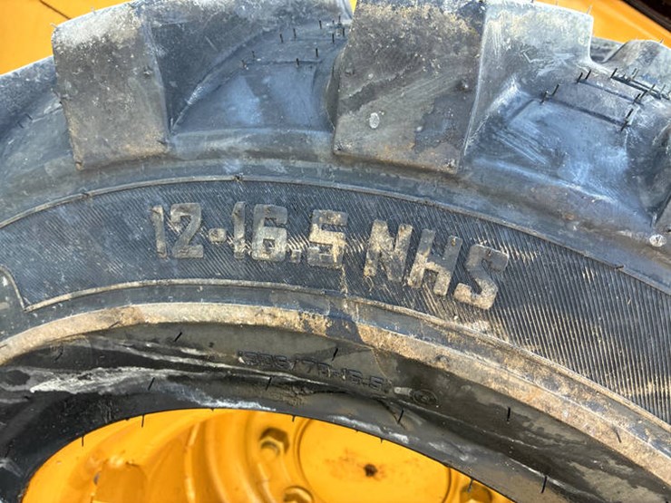 2019-caterpillar-246d-image-29