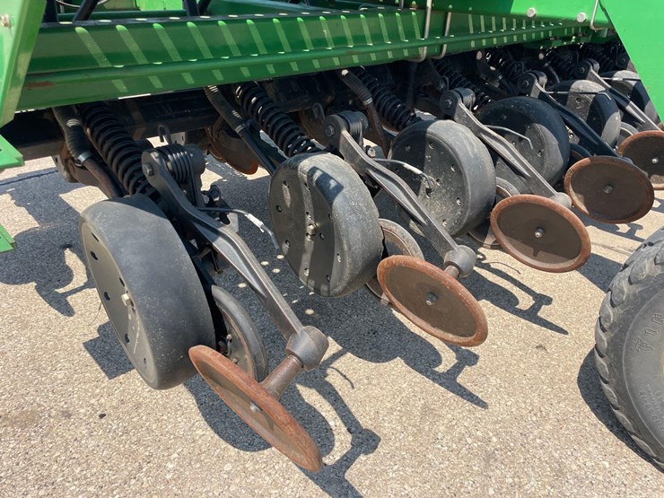 john-deere-1590-image-4