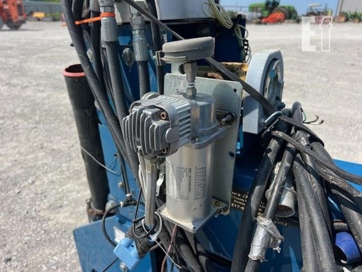 2008-kinze-3800sds-image-72