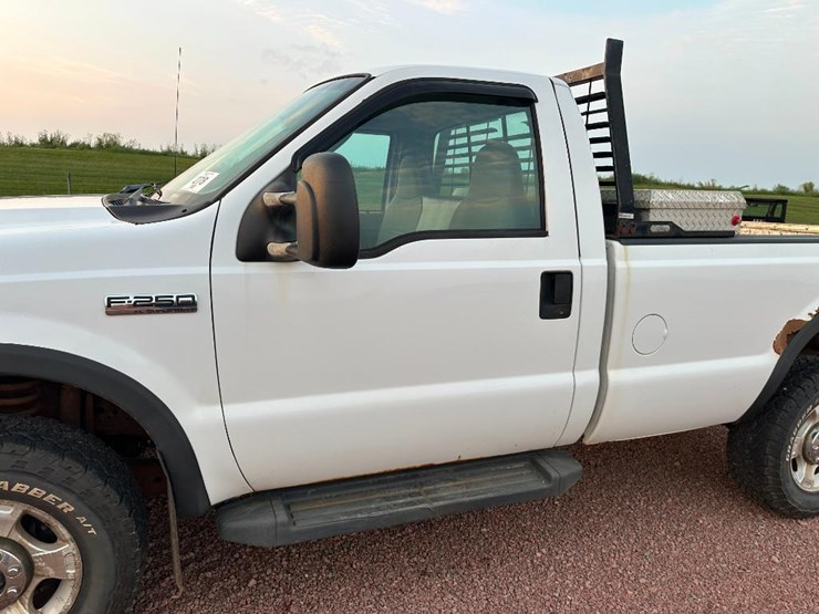 2006-ford-f250-xl-image-24