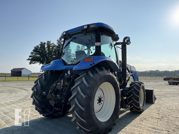 new-holland-ts100a-image-12