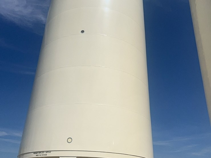 concept-7500-bushel-hopper-bin,-fully-equipped-with-agi-grainguard-10-hp-bin-fan-with-three-phase-electric-motor-image-19