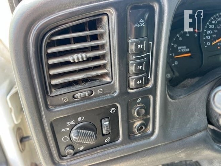2007-chevrolet-silverado-2500hd-image-50