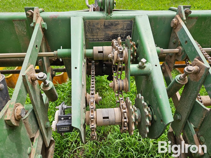 john-deere-7000-image-18