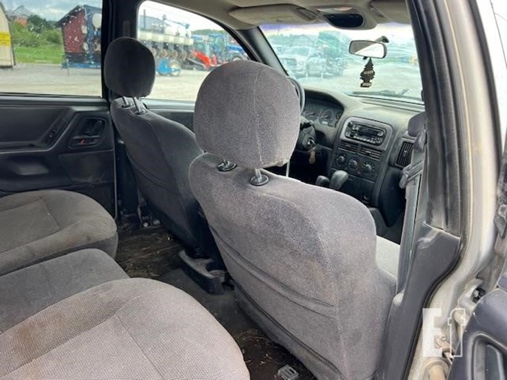 2001-jeep-grand-cherokee-laredo-image-24