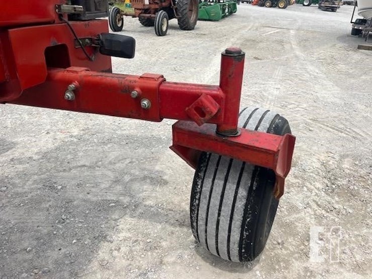 1995-new-holland-2450-image-31