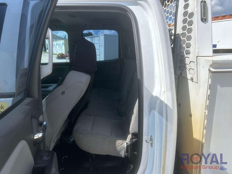 2019-chevrolet-silverado-image-17