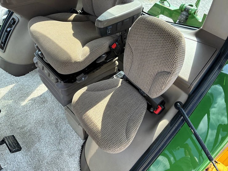 2018-john-deere-8370r-image-81