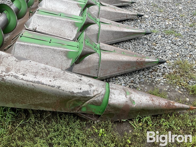 1982-john-deere-643-image-16