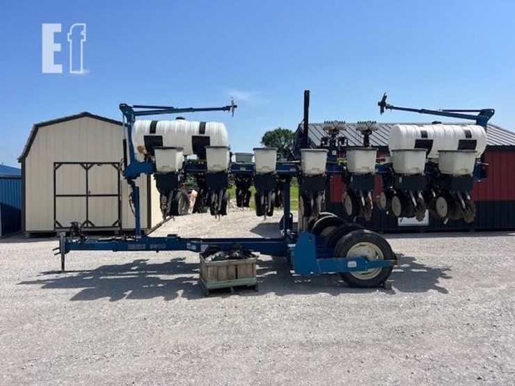 2001-kinze-3500-image-7