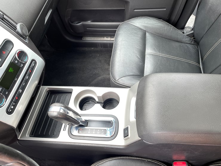 2010-ford-edge-image-55