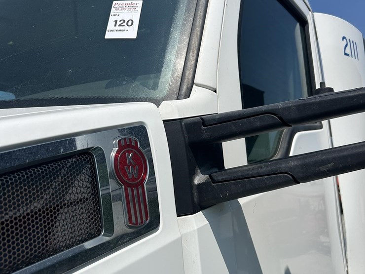 2018-kenworth-t680-image-10