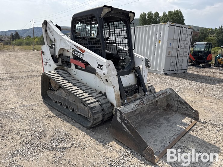 2019-bobcat-t740-image-3