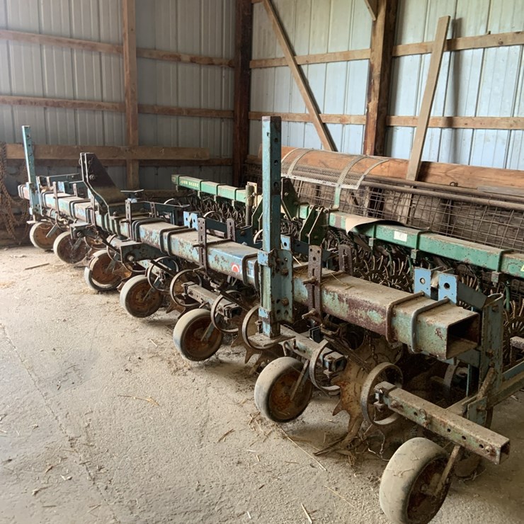 Allied 8 row cultivator