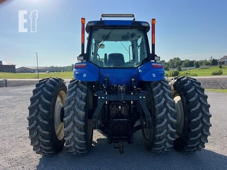 new-holland-t8020-image-4