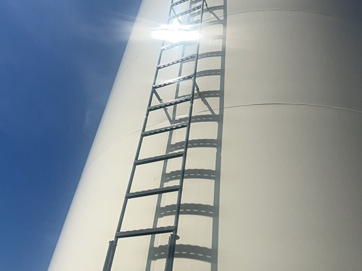 concept-5,000-bushel-hopper-bin,-fully-equipped-with-agi-grainguard-bin-fan-with-7.5-hp-three-phase-electric-motor-image-42