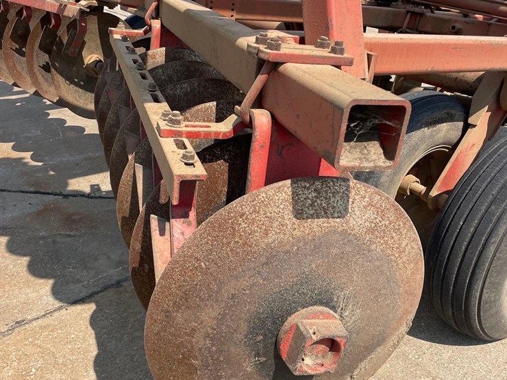 massey-ferguson-820-image-6