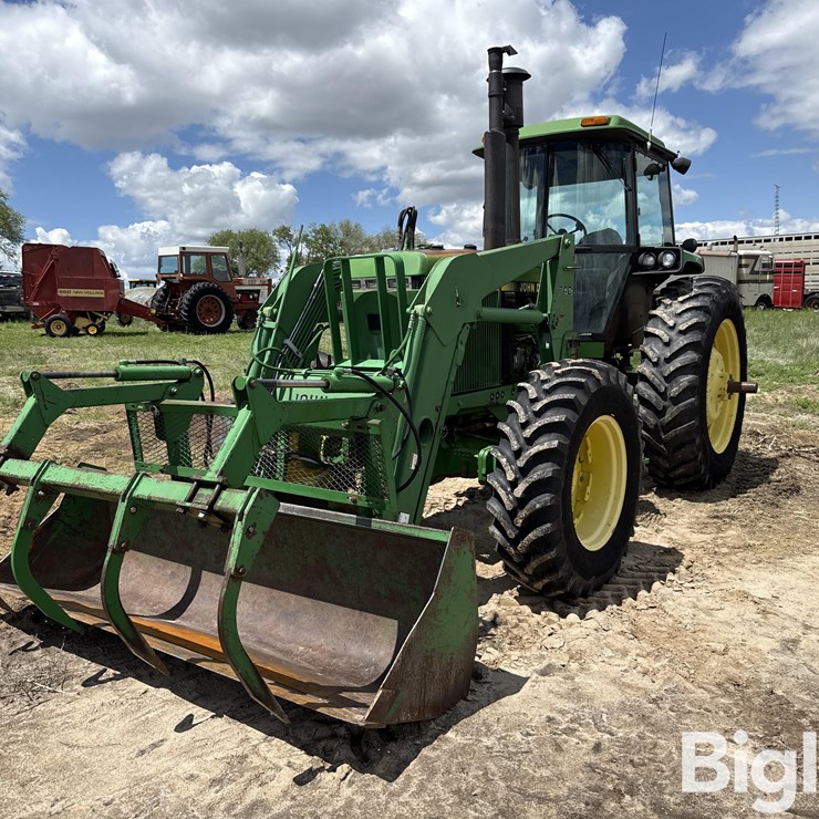 1990 JOHN DEERE 4455