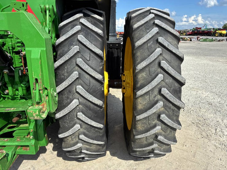 2018-john-deere-8370r-image-64