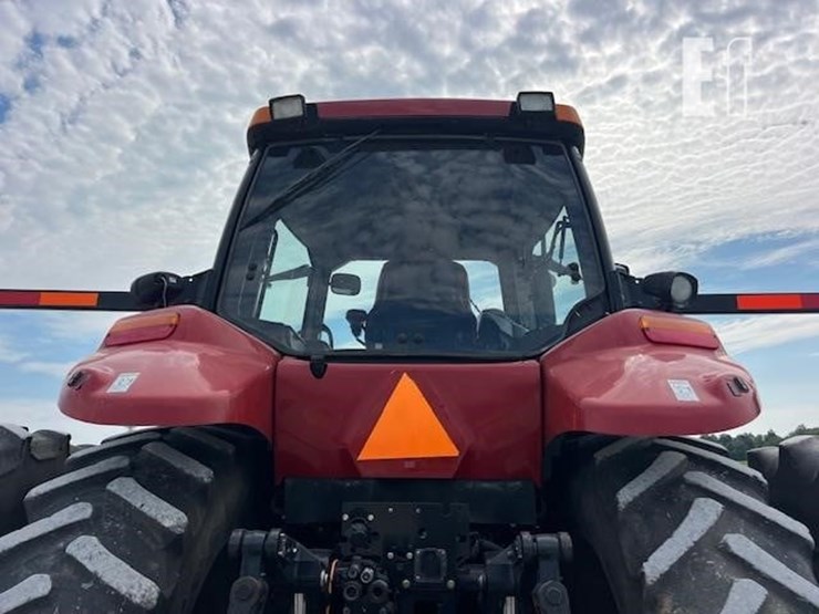 2014-case-ih-magnum-315-image-19