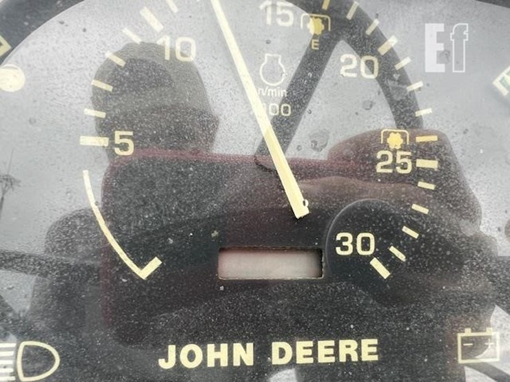 2001-john-deere-5320-image-28