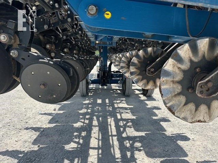 2011-kinze-3660-image-15