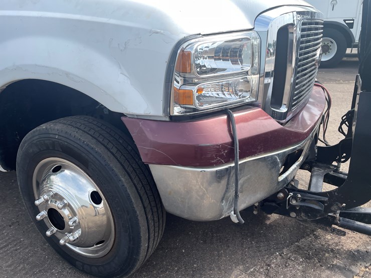 2003-ford-f550-image-12