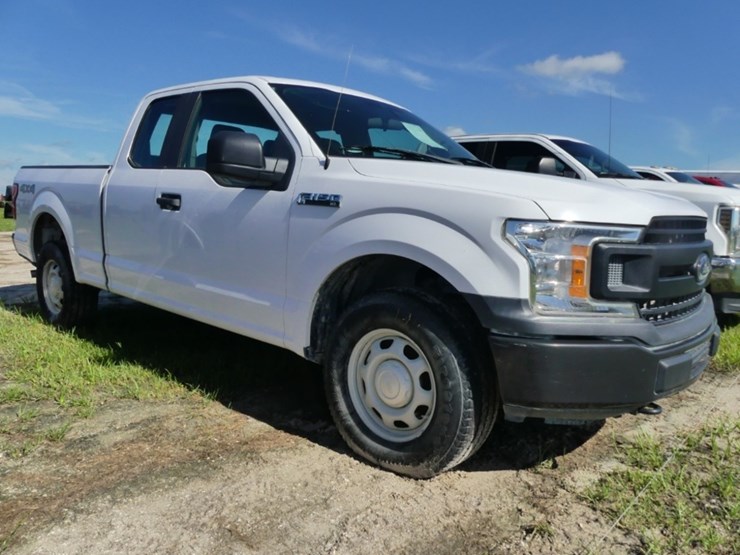 2019-ford-f150-xl-image-2