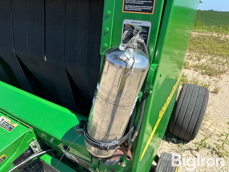 2004-john-deere-567-image-16