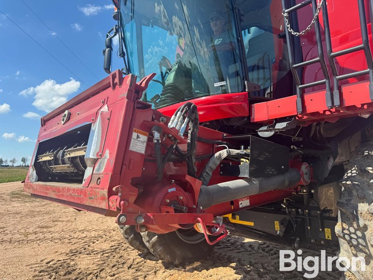 2010-case-ih-7120-image-11