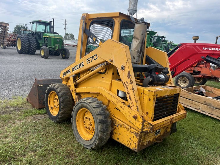 john-deere-570-image-11