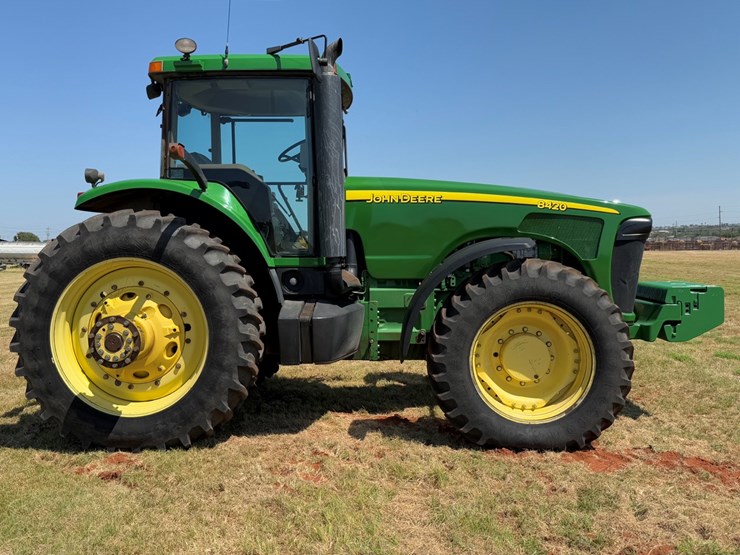 john-deere-8420-image-11