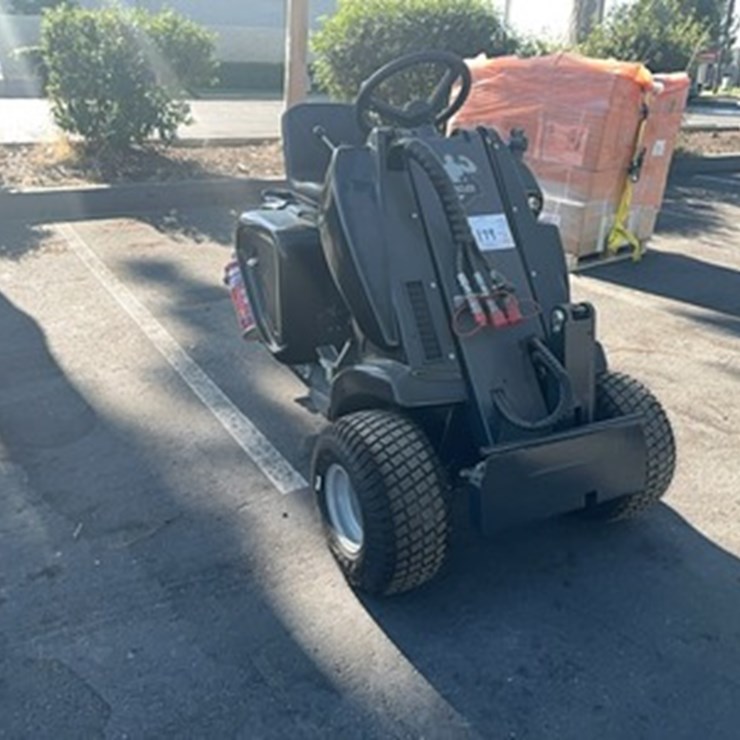 LOT#--HERCULES H130 MINI WHEEL LOADER WITH FORK AND BUCKET ATTACHMENT