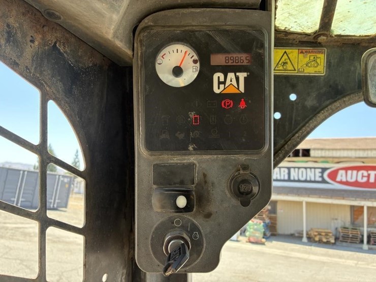 2011-caterpillar-262c-image-17