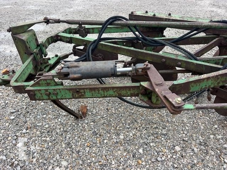 john-deere-5-image-18