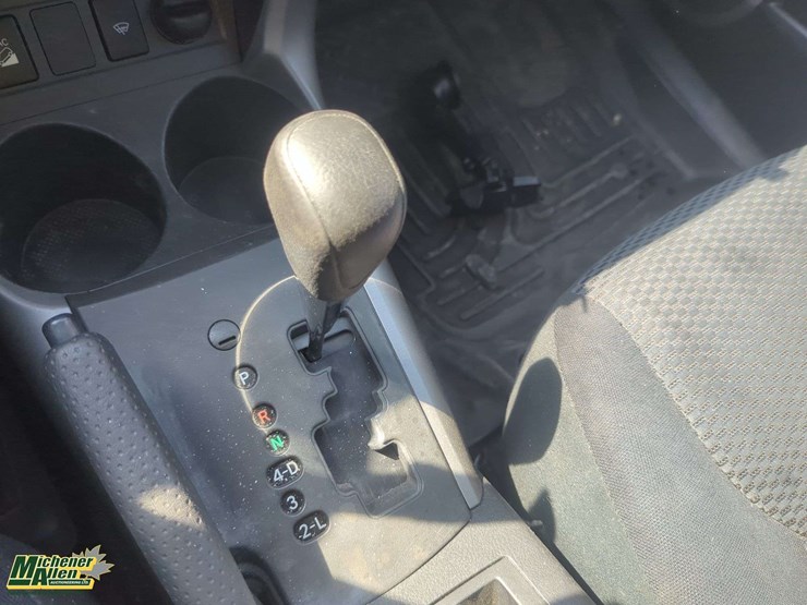 2008-toyota-rav4-image-11