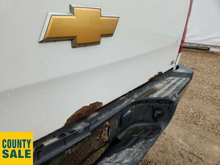 2012-chevrolet-silverado-2500hd-lt-image-38