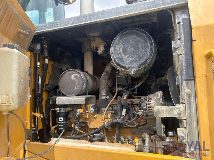 2005-johndeere-644k-image-19