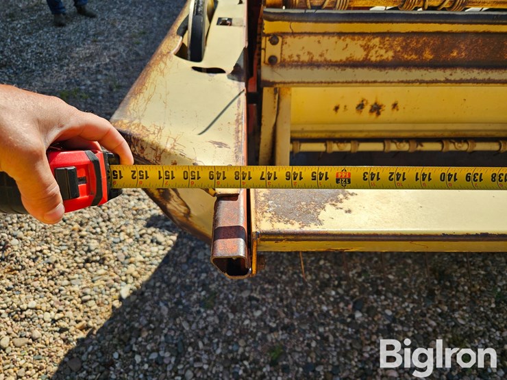 new-holland-490-image-14