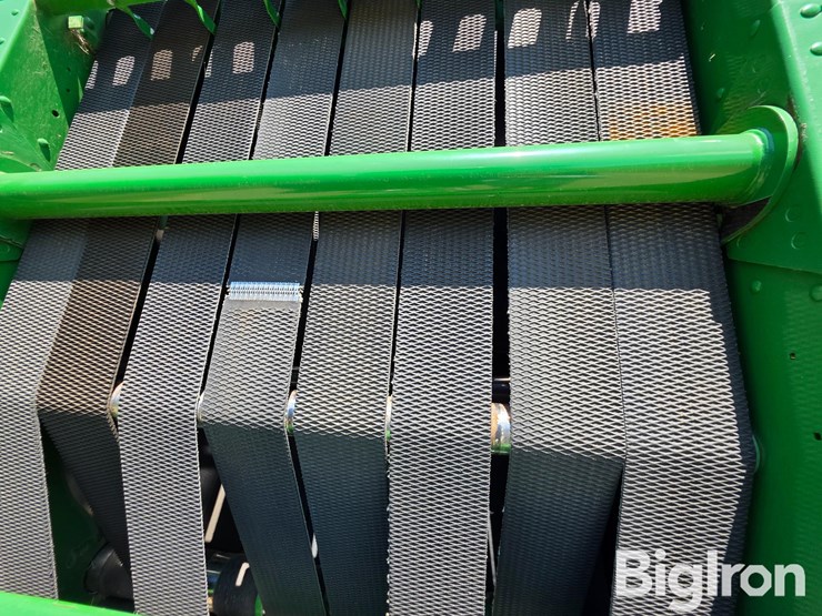 2019-john-deere-560m-image-18