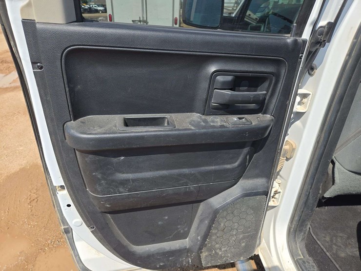 2014-ram-1500-tradesman-image-9